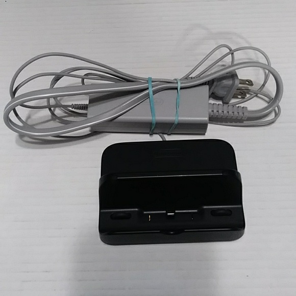 Nintendo WiiU Black Tablet Gamepad With Power Cord *EUC* - Picture 5 of 10